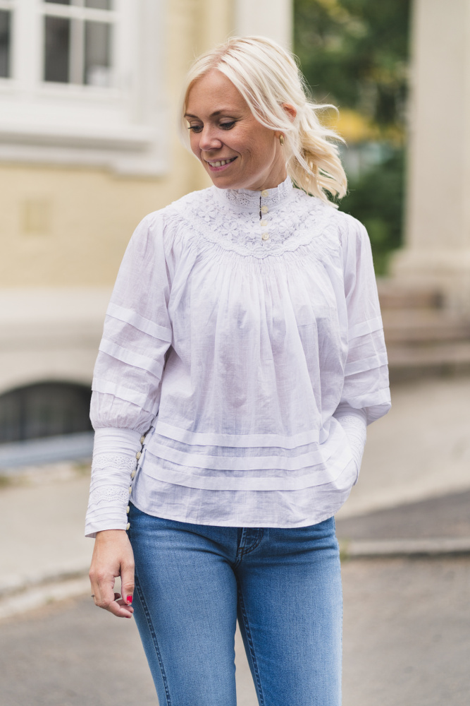 Cotton Slub Pleats Blouse White - Vakre Vene