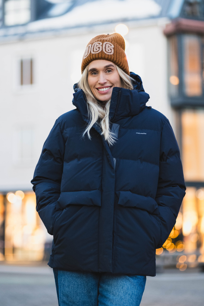 アッシュダウン　ブルー　130w Besseggen Down Jacket Dark Navy - Vakre Vene