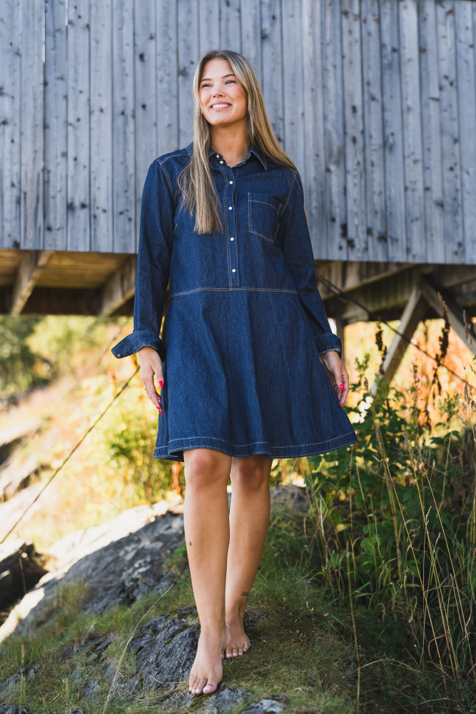 Augustine Dress Dark Blue Denim - Vakre Vene